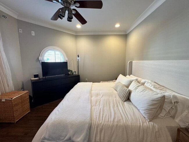 Building Photo - 531 Jefferson St