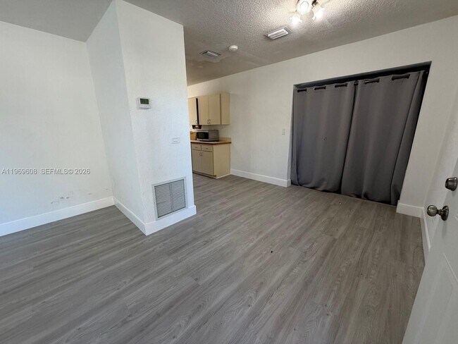 Building Photo - 9240 Nautilus Dr