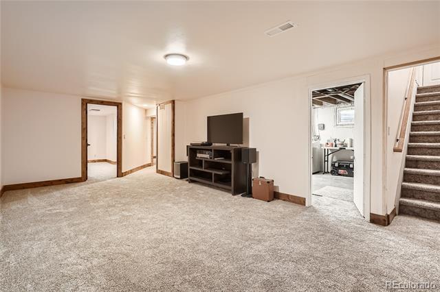 Building Photo - 810 E 85th Ave