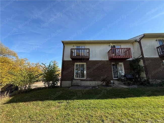 Building Photo - 557 N Broad St