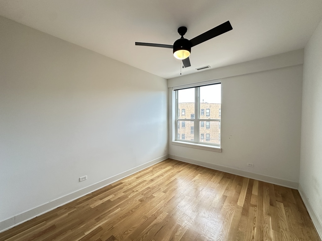 Building Photo - 2740 N Spaulding Ave