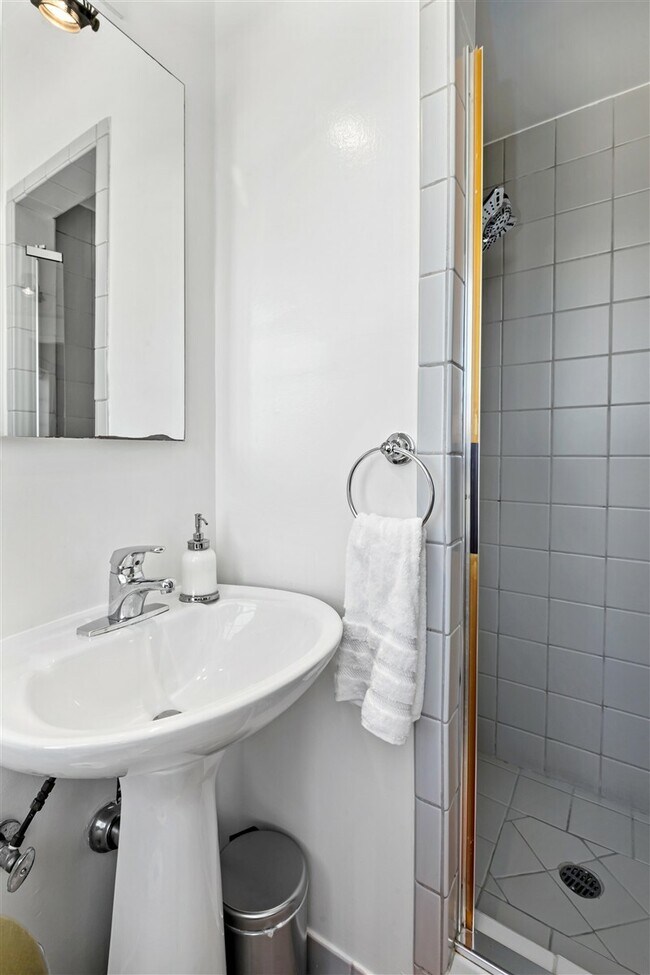 Building Photo - 180 St Germain Ave