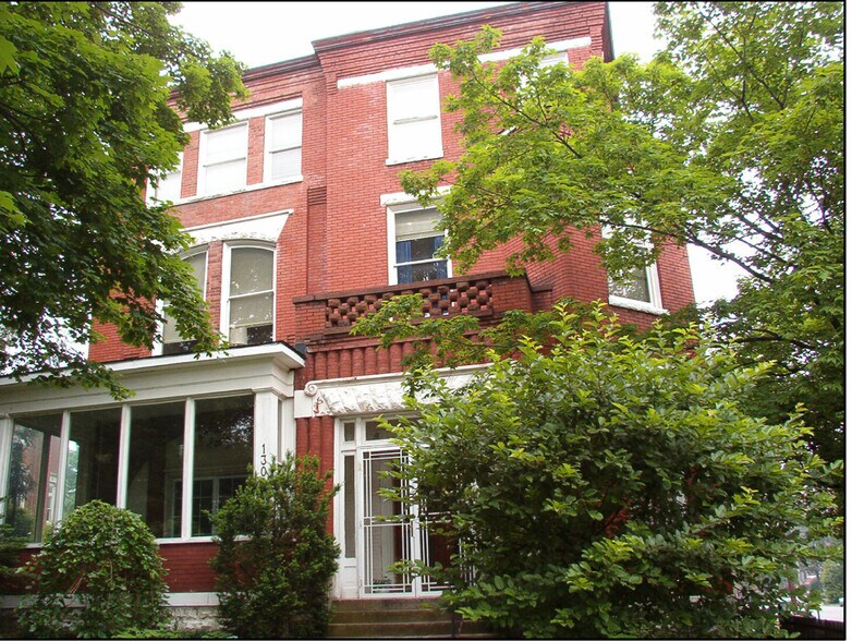 Building Photo - 1300 S 3rd St