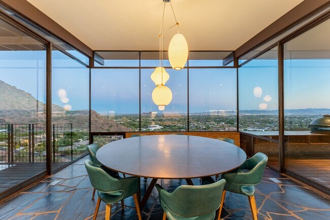 Building Photo - 4925 E Red Rock Dr