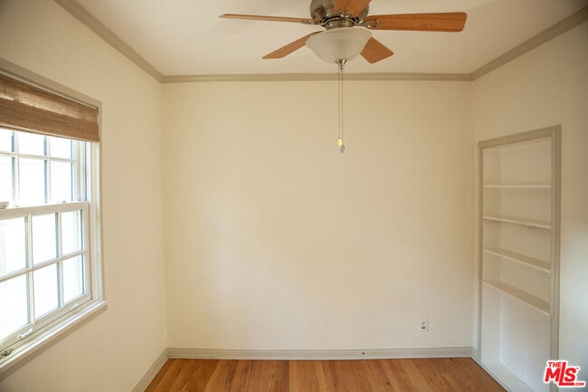 Building Photo - 4519 Van Noord Ave