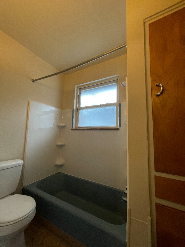 Building Photo - 1500 King Ave