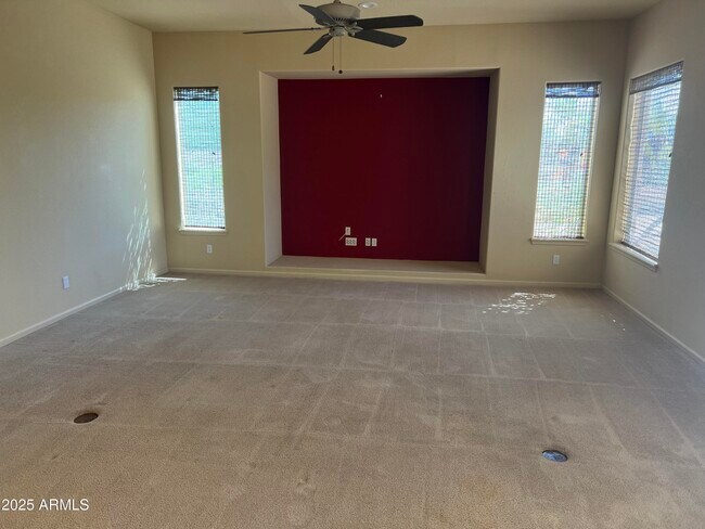 Building Photo - 17654 W Willow Dr