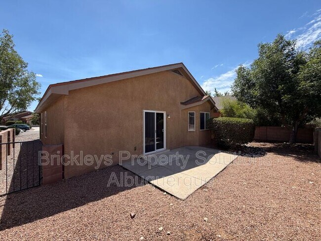 Building Photo - 8035 Sierra Altos Pl NW