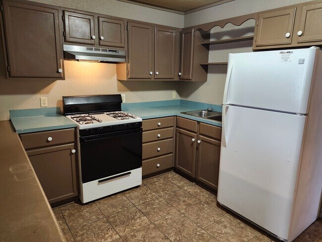 Building Photo - 1 bed apartment