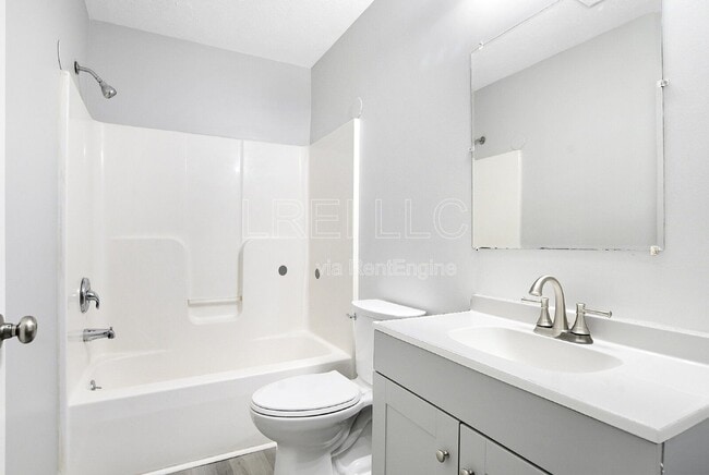 Building Photo - 304 Keeneland Dr