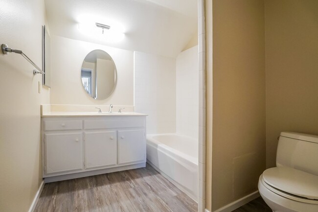 Building Photo - 10612 Rose Cir