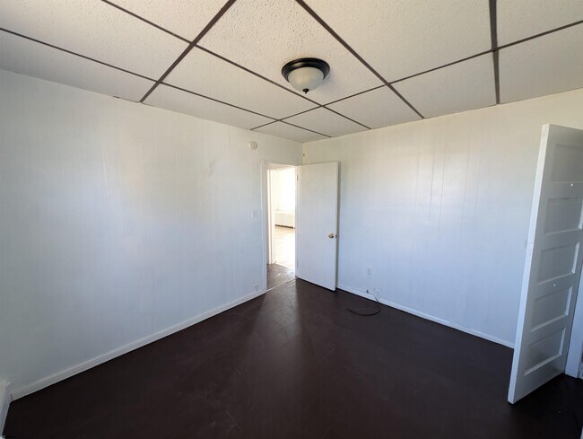 Building Photo - 420 N Massachusetts Ave