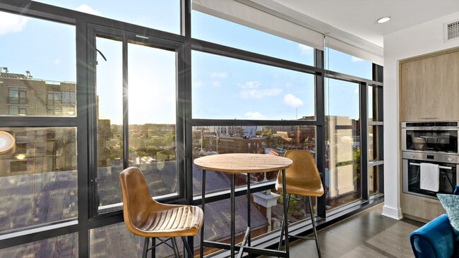 Building Photo - 1915 7th St NW