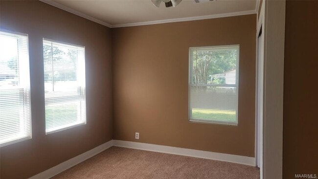 Building Photo - 1960 Ceasarville Rd