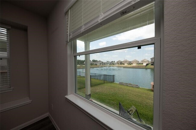 Building Photo - 24918 Bastiani Canvas Ln