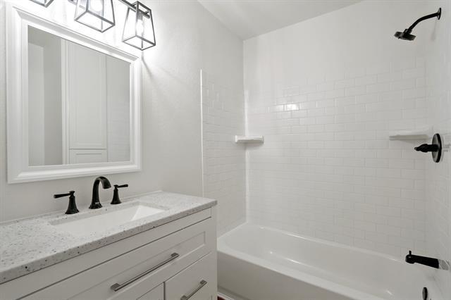 Building Photo - 12816-12818 Pandora Dr