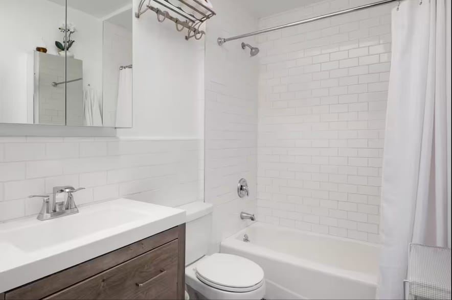 Bathroom 1 - 829 Superba Ave