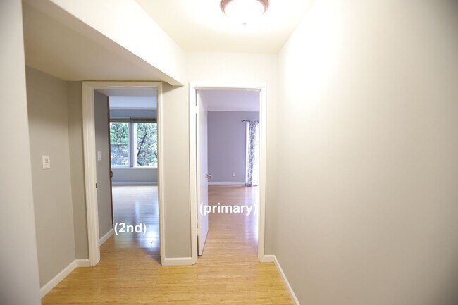 Building Photo - 22 Moss Ave