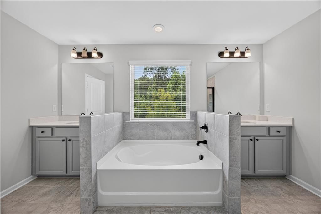 Building Photo - 4778 Sultana Way
