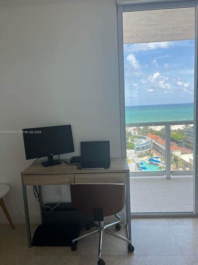 Building Photo - 5900 Collins Ave