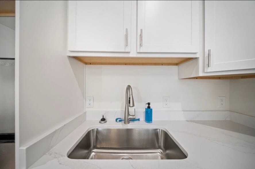 Building Photo - 5069 Peachtree Ave