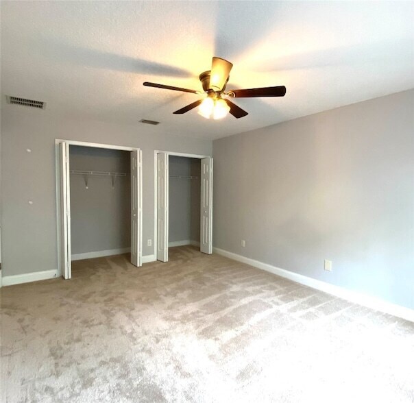 Building Photo - 86069 Pineview Dr