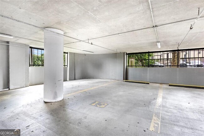 Building Photo - 2161 Peachtree Rd NE