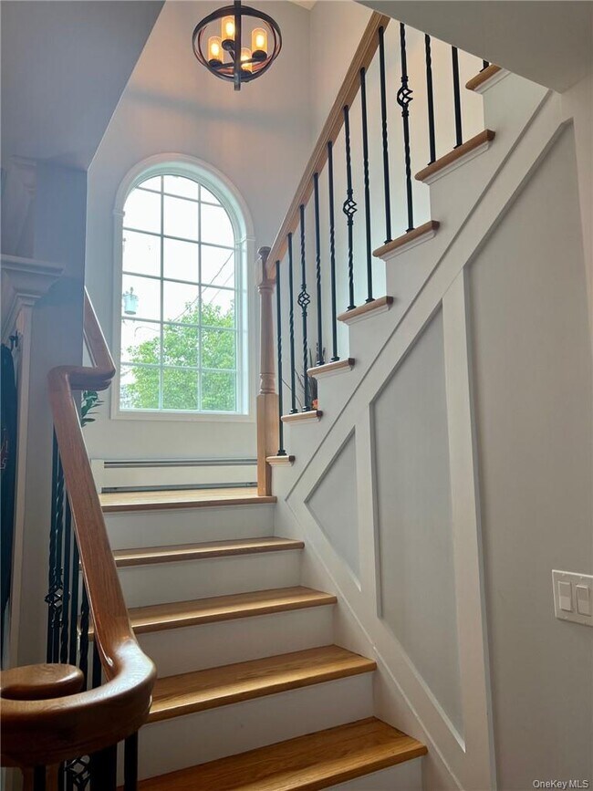 Building Photo - 145 Montgomery St