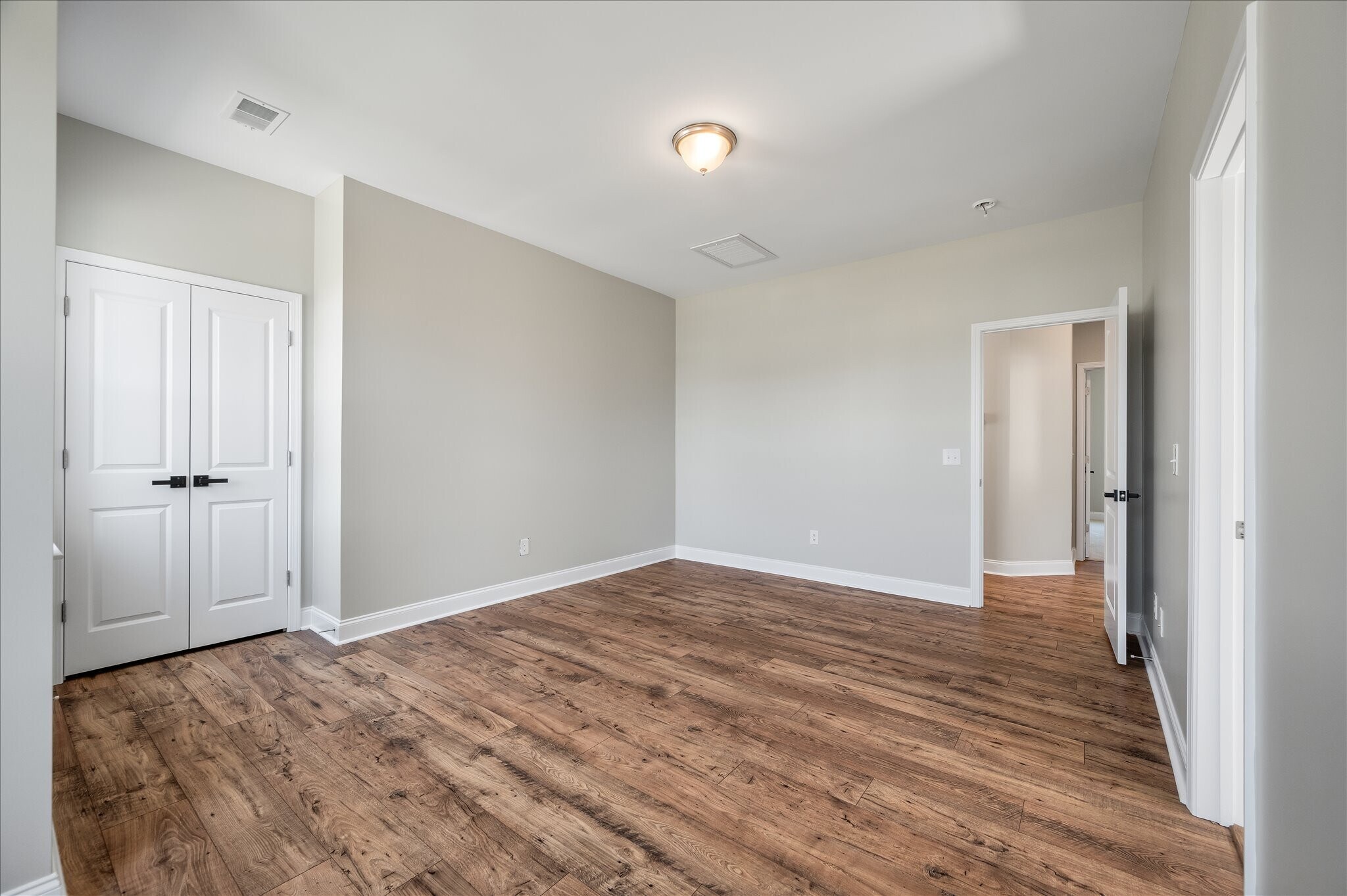 Building Photo - 127 Hawthorne Landing Dr