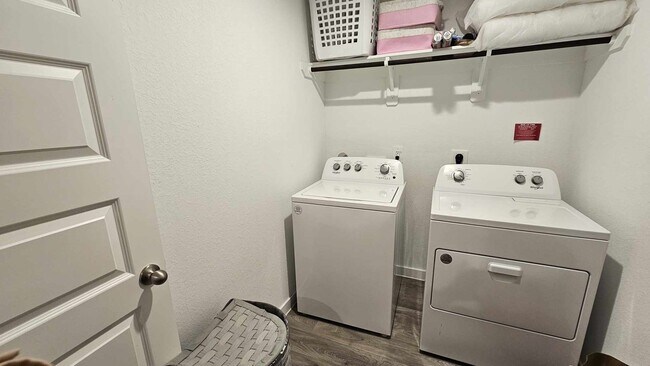 Building Photo - 31814 Whittis Hl Wy