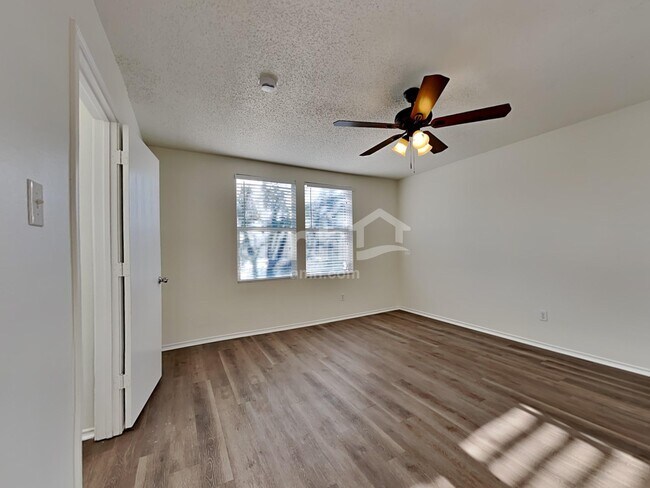 Building Photo - 3112 Amber Waves Ln