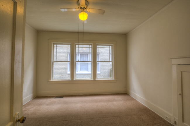 Building Photo - 224/226 Willett