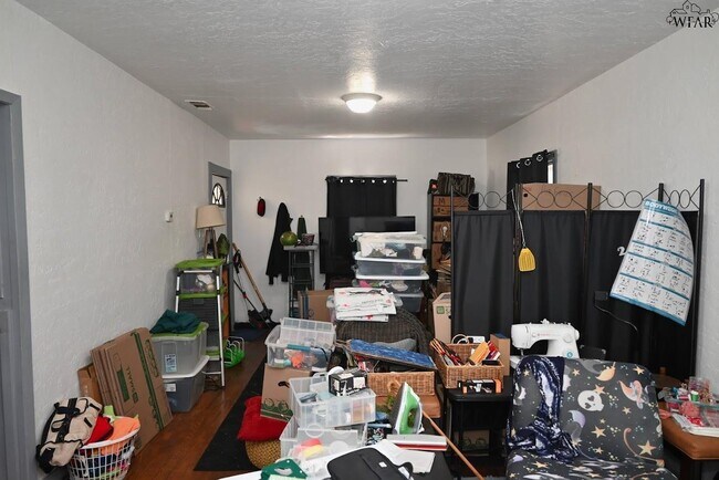 Building Photo - 1714 7th St