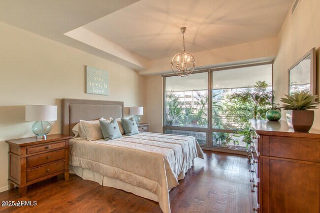 Building Photo - 7161 E Rancho Vista Dr