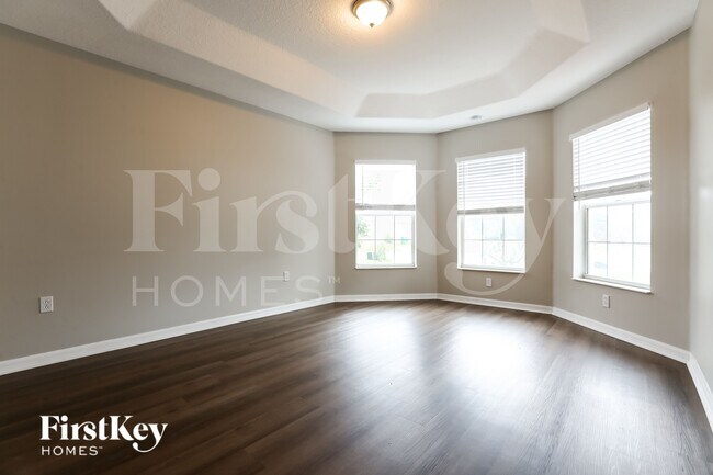 Building Photo - 7224 Sussex Ln