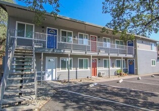 Building Photo - 212 Boulder Creek Drive