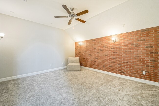 Building Photo - 9507 Carson Ln