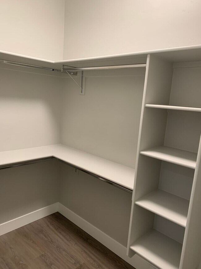 Building Photo - Low-Maintenance Luxury on One Level - new home Star, ID