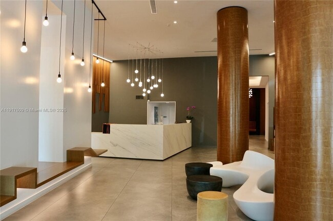 Building Photo - 350 S Miami Ave