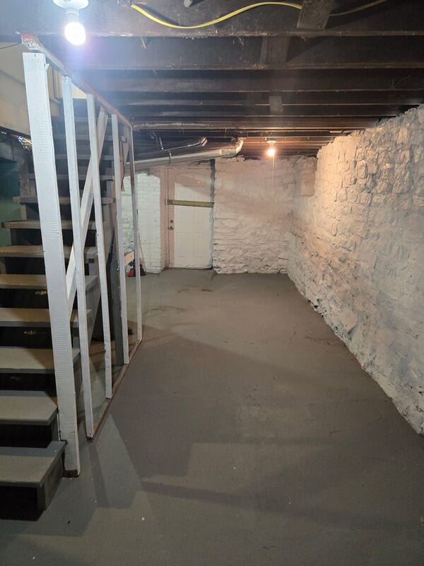 Building Photo - 2106 E 59th St