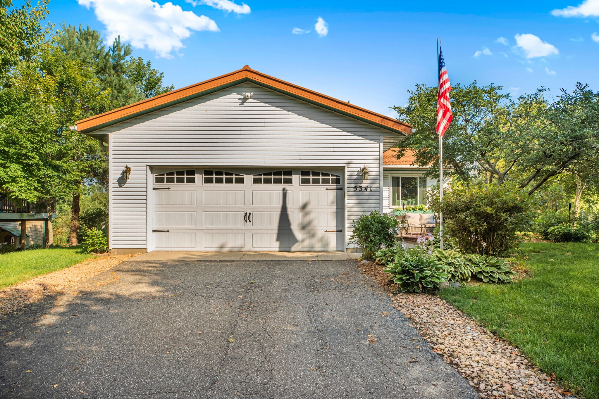 Building Photo - 5341 Mallard Ln