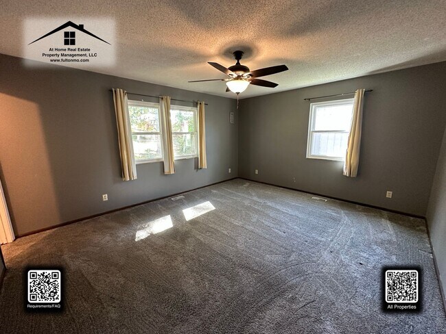 Building Photo - 402 Douglas Blvd