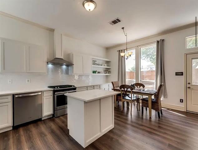 Building Photo - 827 Sunflower Trail