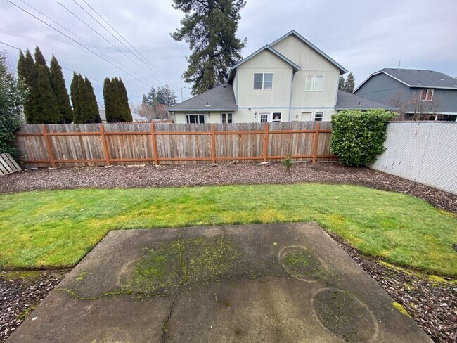 Building Photo - 4305 San Francisco Dr NE