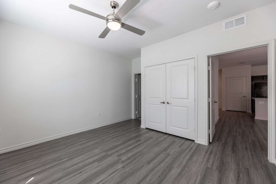 Building Photo - 2900 La Junta St