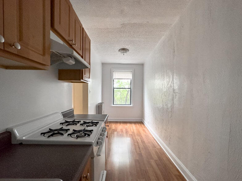 Building Photo - 1742 N Humboldt Blvd