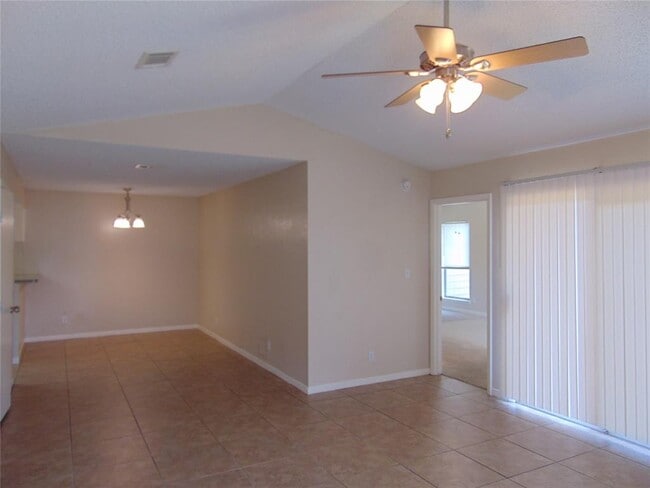 Building Photo - 217 Stowaway Cove