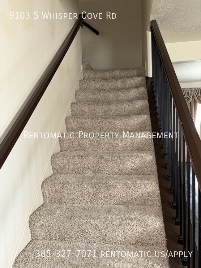 Building Photo - 9103 Whisper Cove Rd