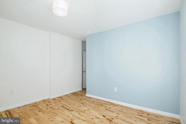 Building Photo - 1234 S 15th St