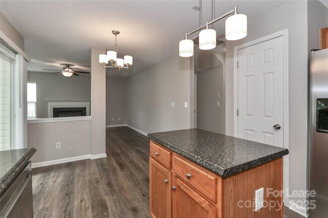 Building Photo - 109 Pleasant Grove Ln